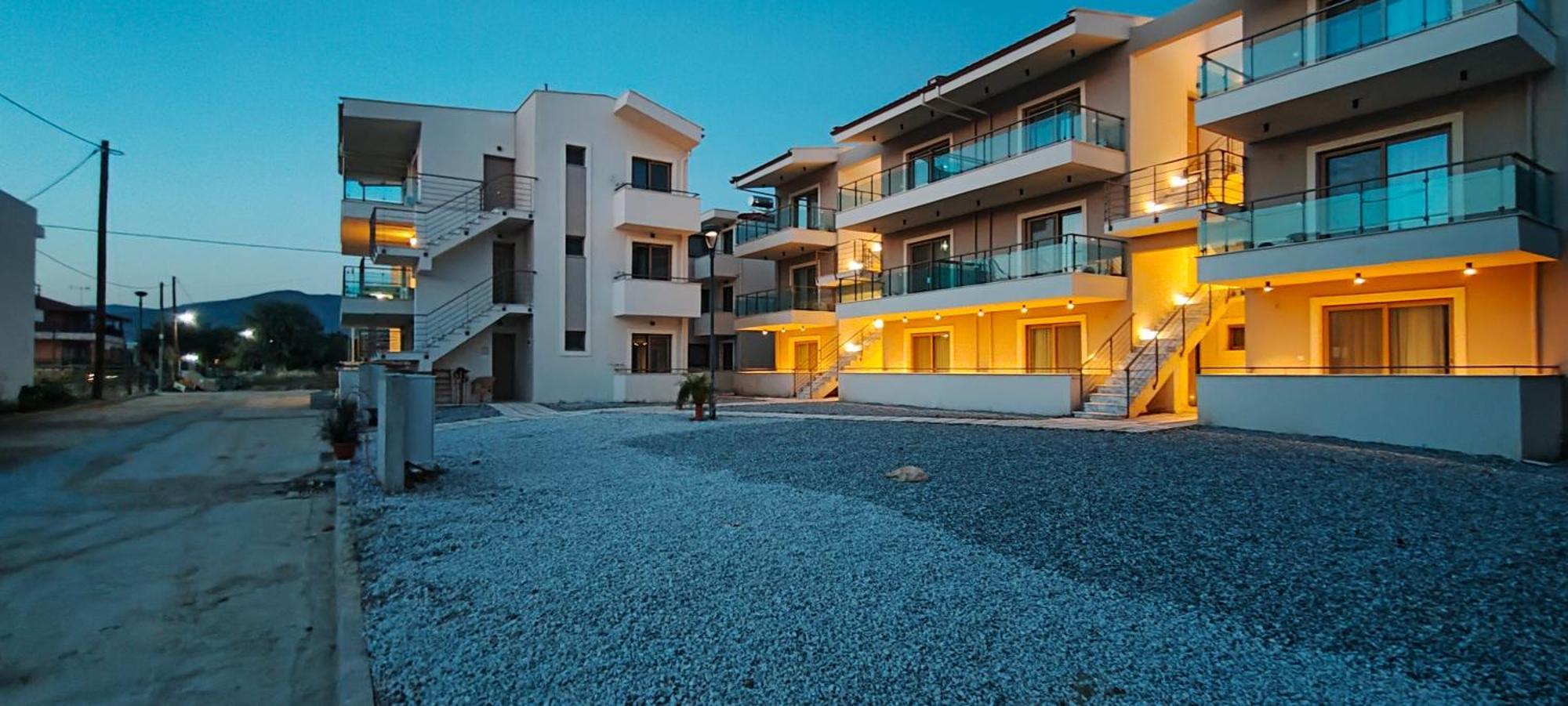 Ofrínion Ofrynio Deluxe Apartments מראה חיצוני תמונה