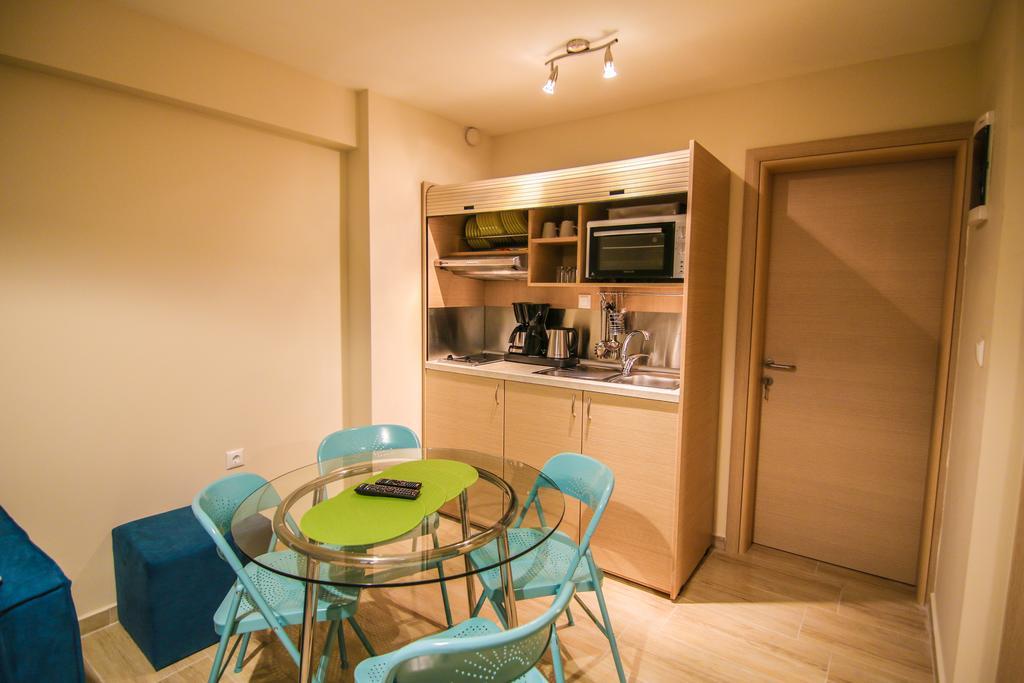 Ofrínion Ofrynio Deluxe Apartments מראה חיצוני תמונה