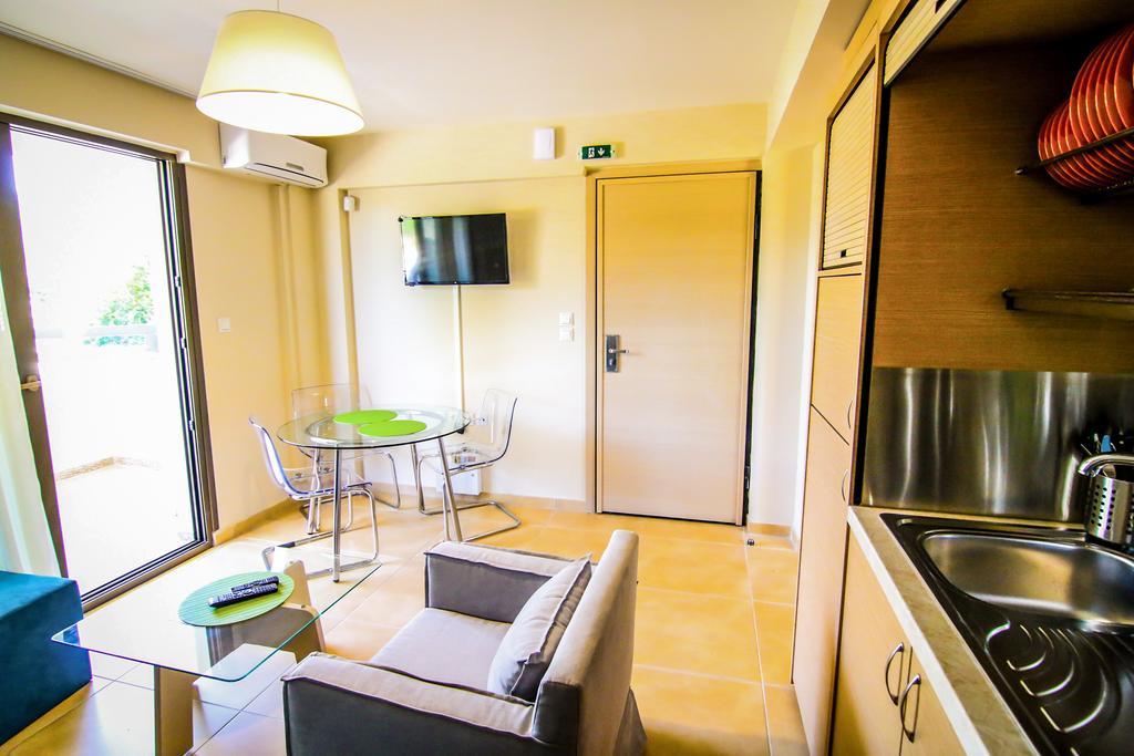 Ofrínion Ofrynio Deluxe Apartments מראה חיצוני תמונה