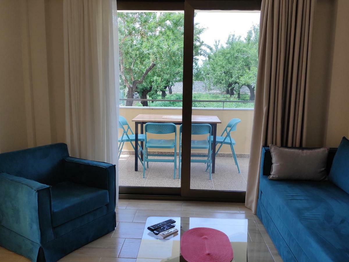 Ofrínion Ofrynio Deluxe Apartments מראה חיצוני תמונה