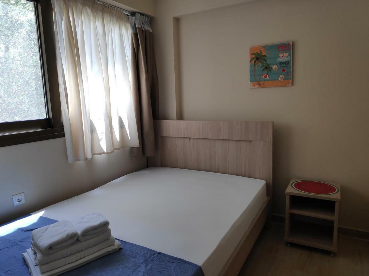 Ofrínion Ofrynio Deluxe Apartments מראה חיצוני תמונה